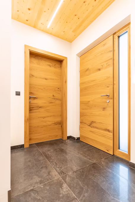 Innentüren und Haustüre innen aus Holz