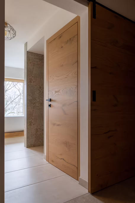 Badezimmer sowie Innentüre