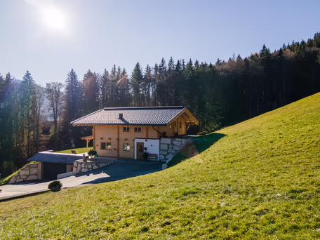 Hanggrundstück mit Ausblick