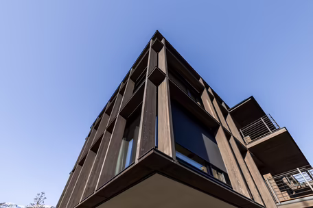 Fassadenaufbau aus Holz