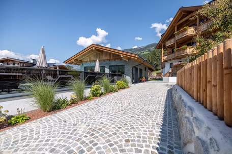 Schwimmbadbereich Hochfeldhof