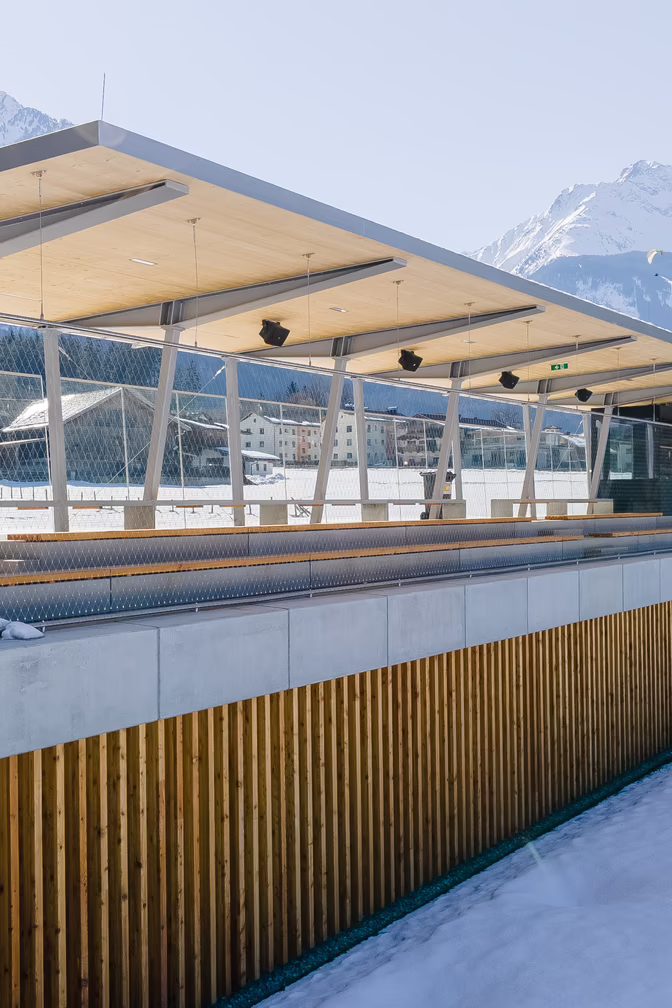 Holz- und Betonelemente