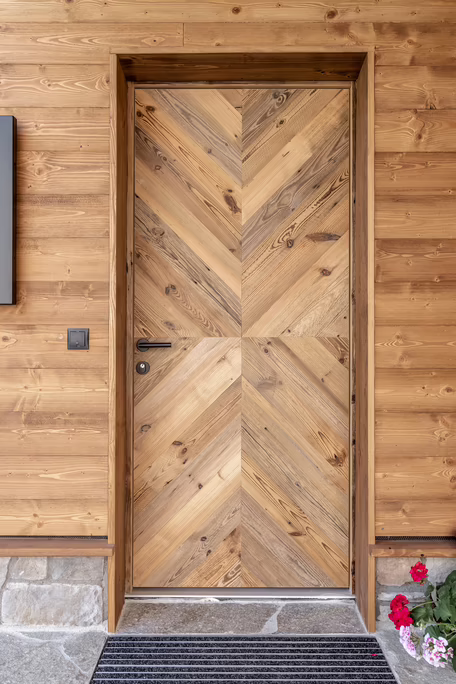 Holzhaustür
